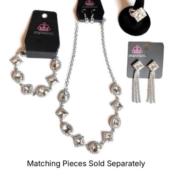 NWT Paparazzi Geometric Rhinestone Necklace - Picture 4 of 10